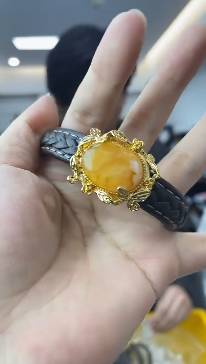 【闪购商品】蜜蜡裸石未镶嵌多样性一件发货