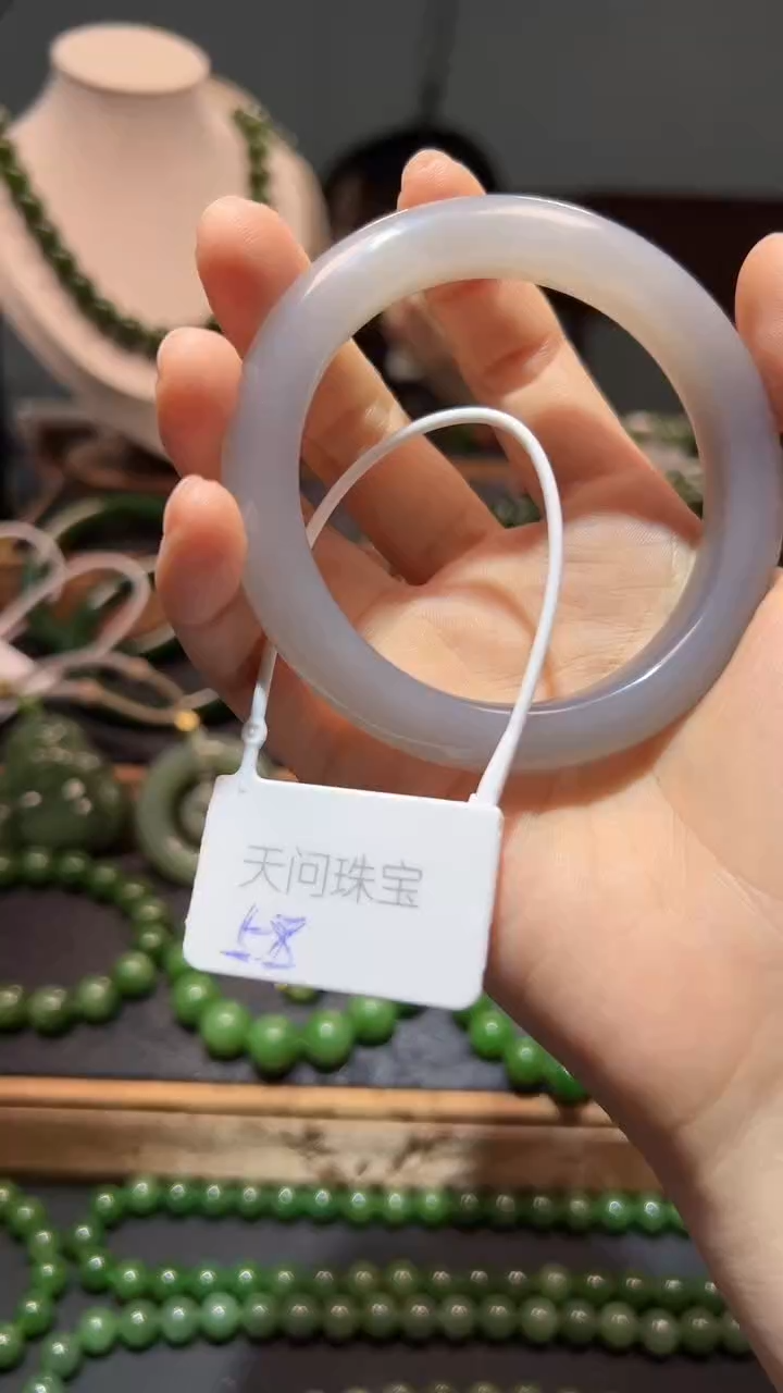 和田玉手镯未镶嵌1