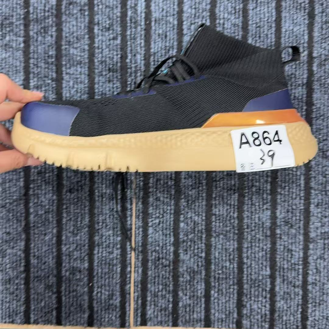 男女户外休闲鞋a864