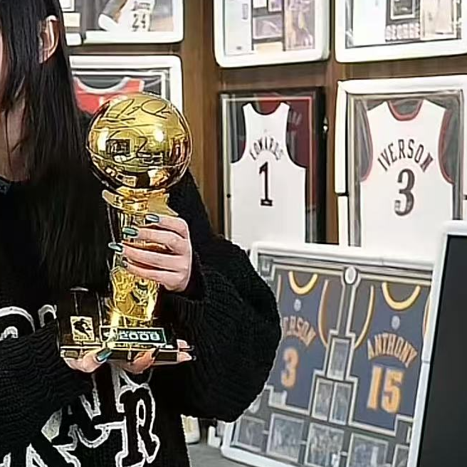 【臻签体育】皮尔斯加内特双签奖杯收藏（FA认证）