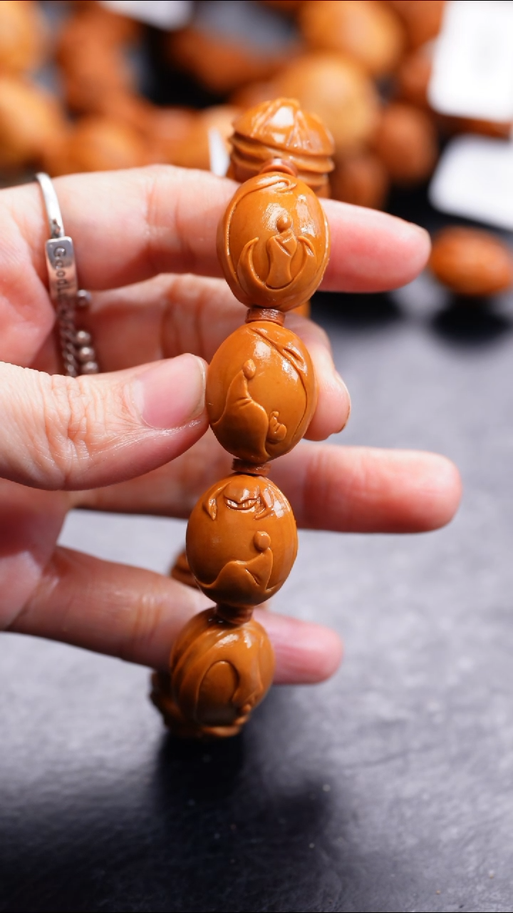 【闪购商品】橄榄核吊坠橄榄核