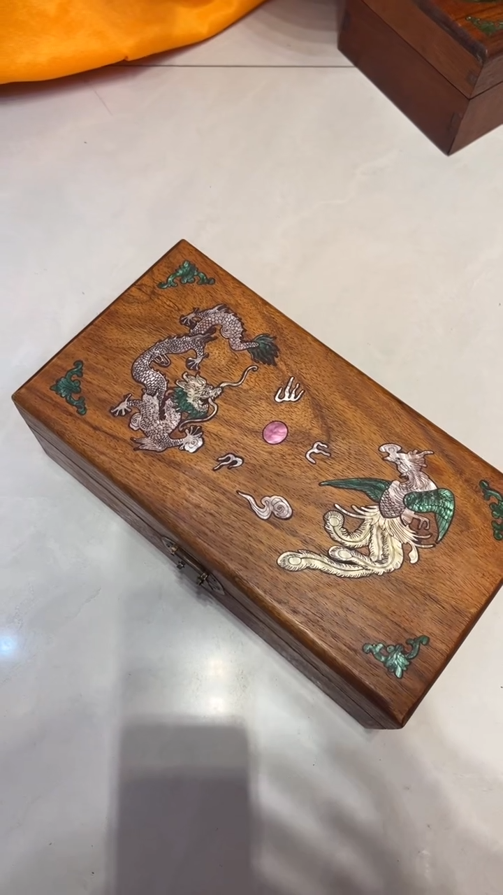【闪购商品】贡木龙凤呈祥螺钿首饰盒