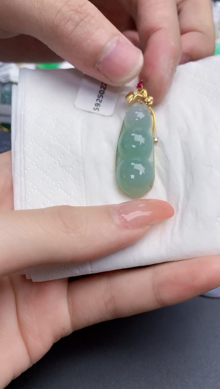 【闪购商品】翡翠颈饰18K金镶嵌天然缅甸翡翠A货