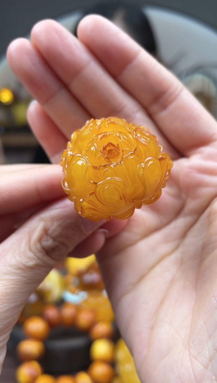 【闪购商品】琥珀裸石未镶嵌首饰 假1赔4 （多样性发货1件