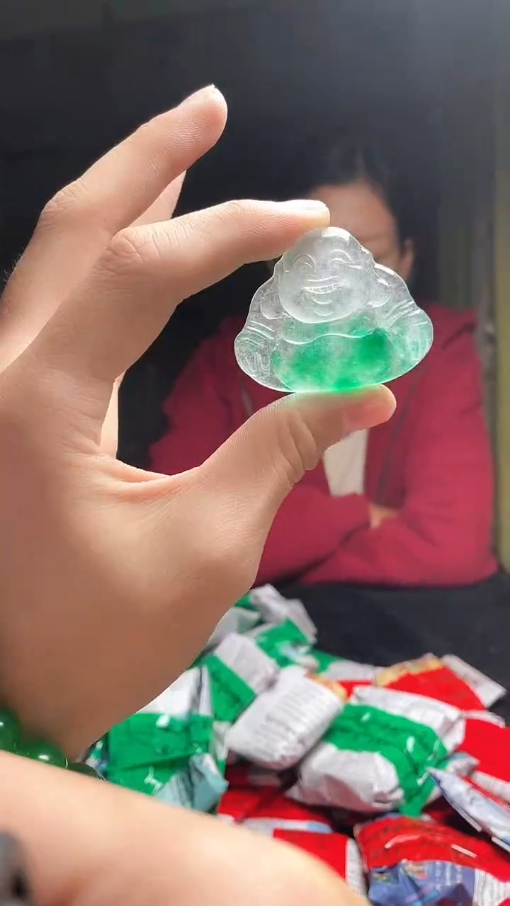 猛子收货冰佛公吊坠