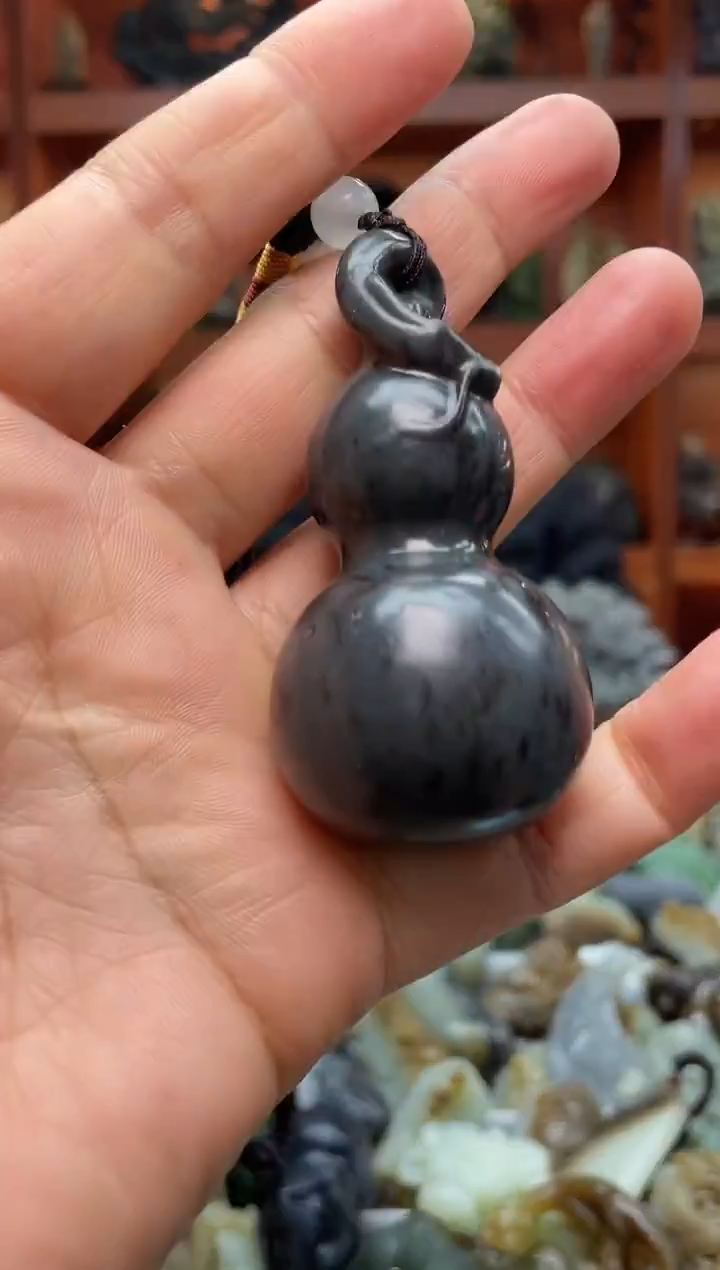 未镶嵌和田玉把件1