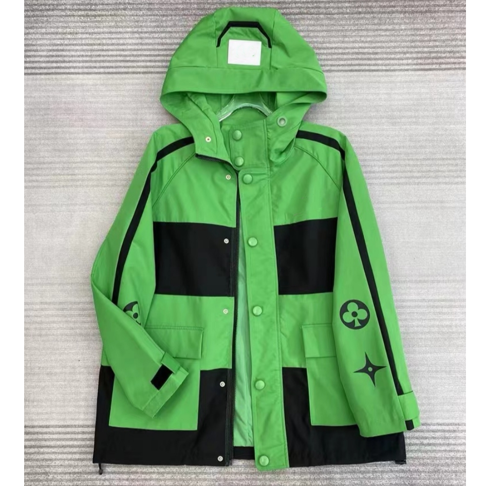 【南油玲姐】绿色冲锋衣连帽新款外套WT6642