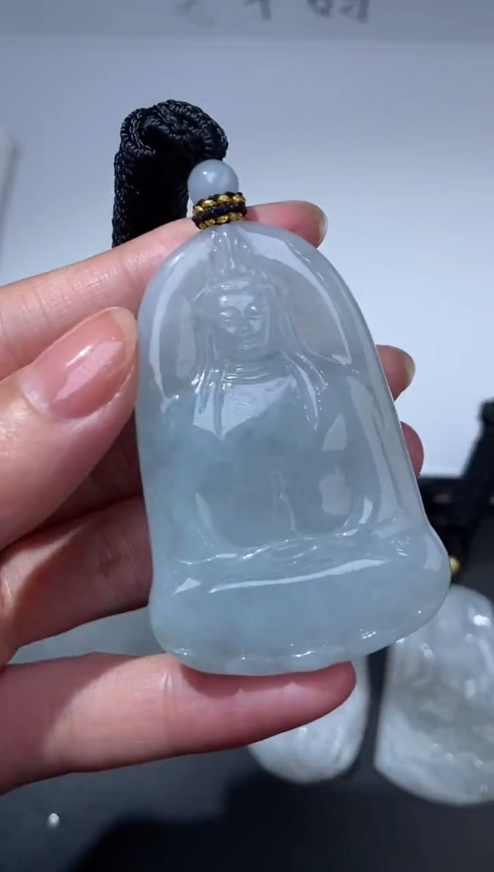 未镶嵌挂件翡翠374984   多人 