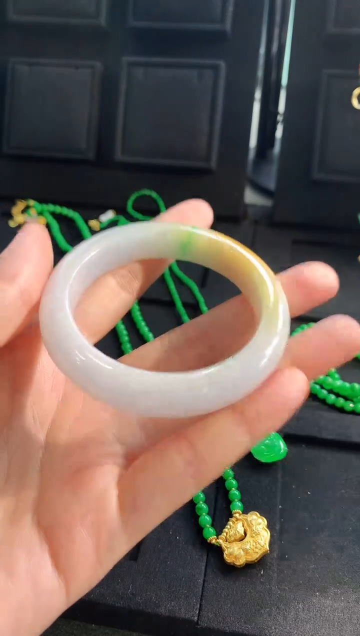 【闪购商品】翡翠手镯未镶嵌手饰
