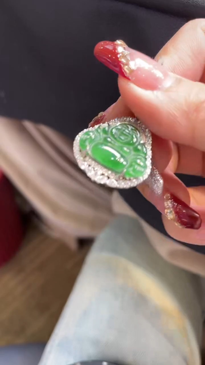 【闪购商品】翡翠颈饰未镶嵌      *117