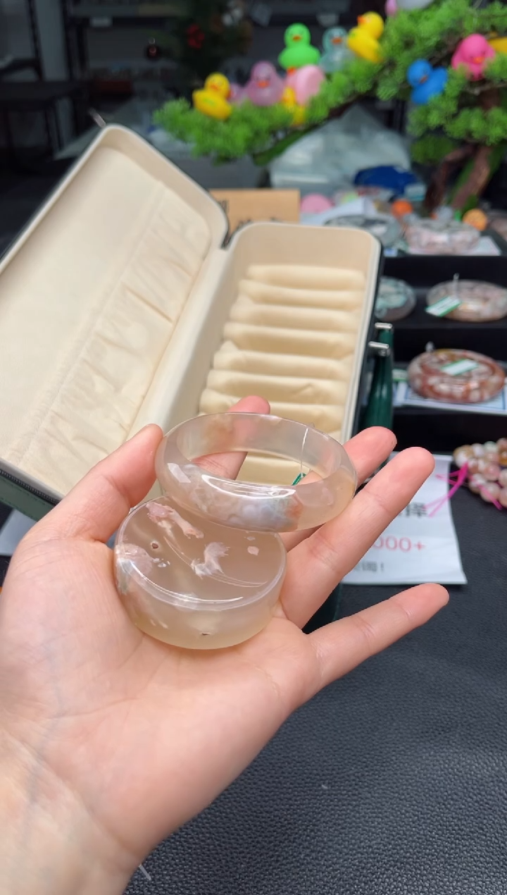 石英质玉未镶嵌手镯55圈口（赠品镯心）3321695