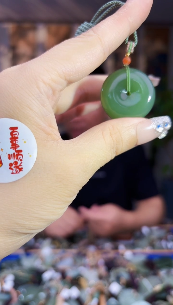 和田玉未镶嵌挂件拍一发一多样性发货