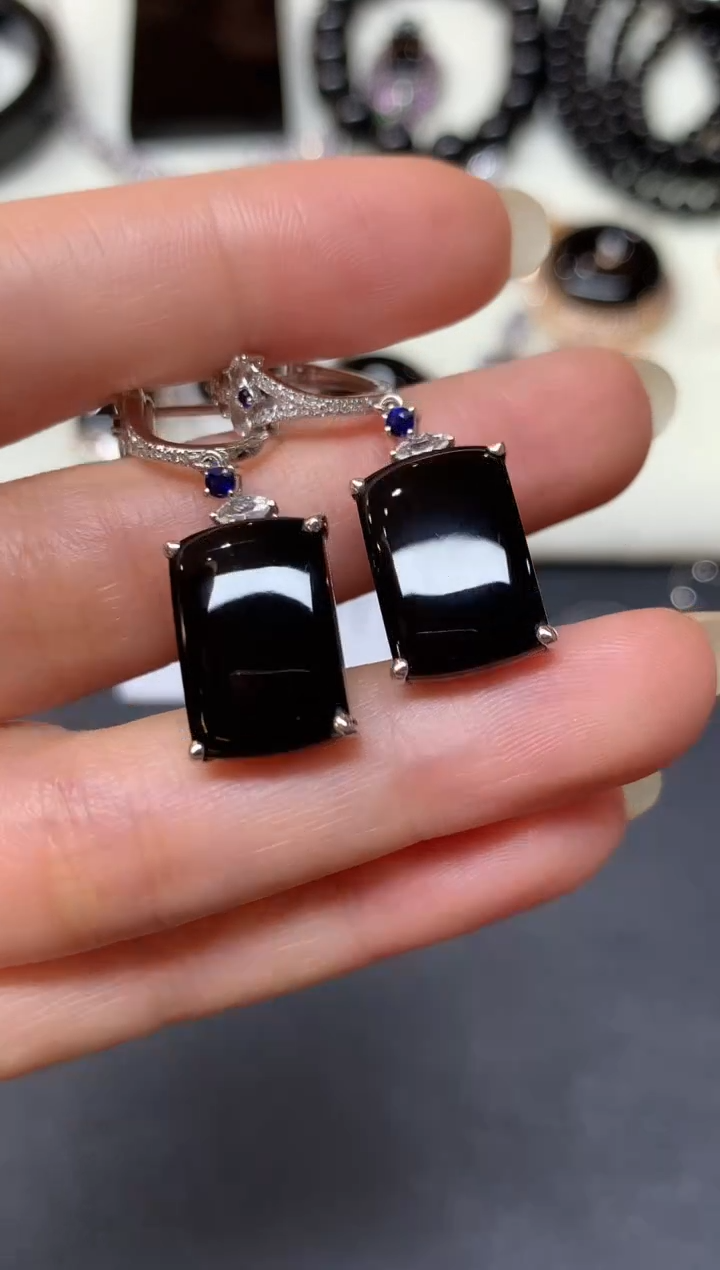 18K金镶嵌翡翠耳饰D459|11800