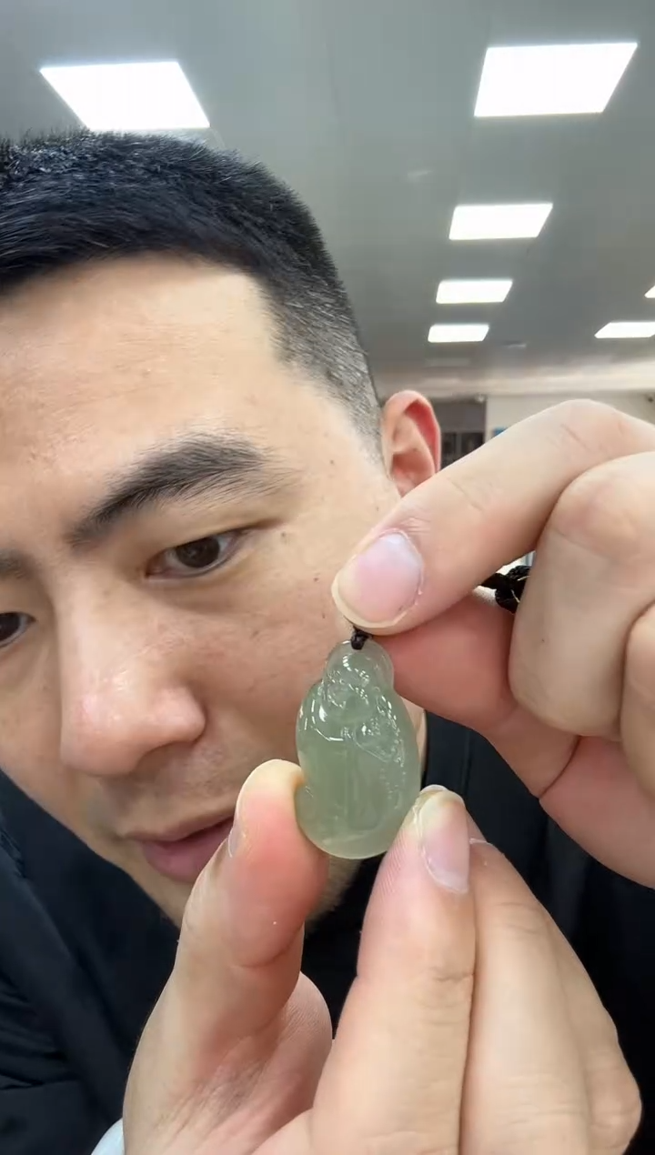 颈饰未镶嵌和田玉佛公