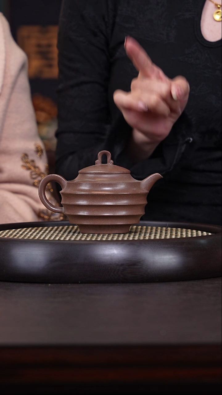 【闪购商品】紫砂茶壶李小敏18-21 桃花泥步步高升200c