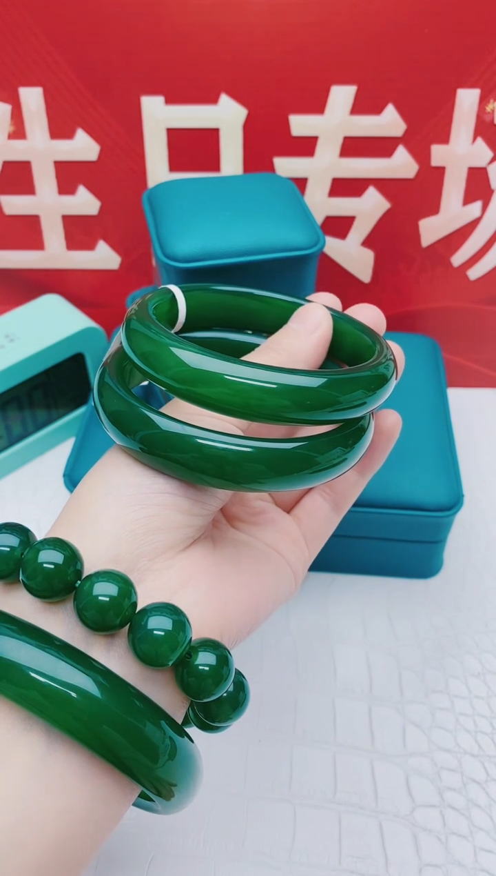 【闪购商品】玛瑙/玉髓手镯未镶嵌玛瑙手镯