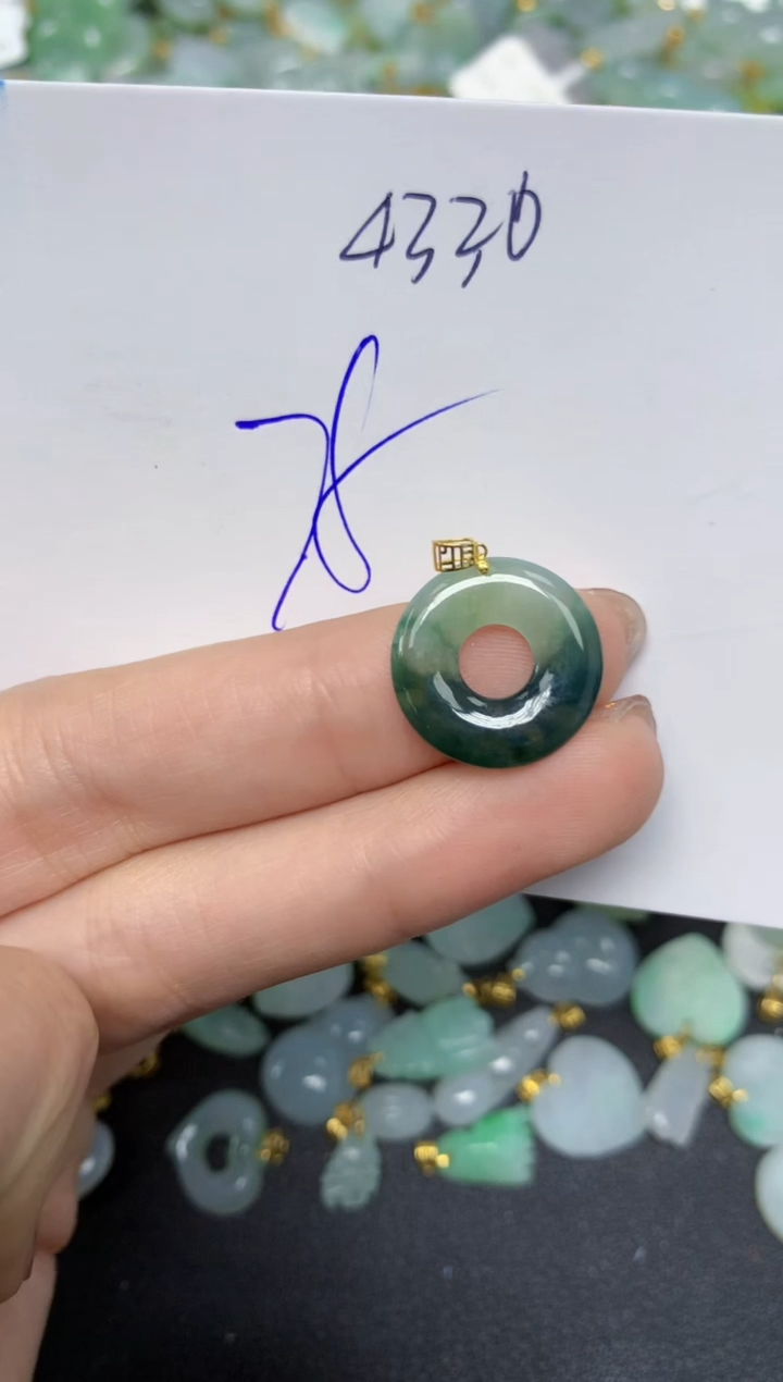 【闪购商品】翡翠颈饰18K金镶嵌天然翡翠A货