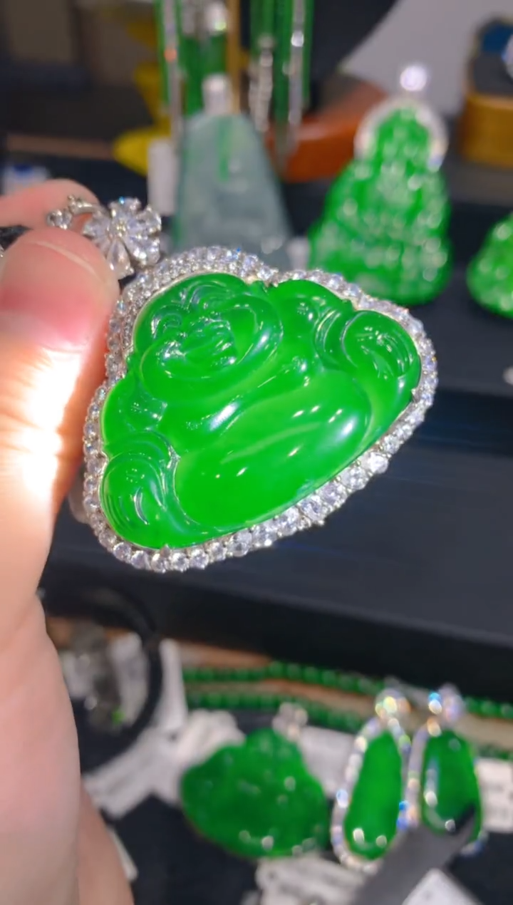 【闪购商品】翡翠颈饰银S925镶嵌32一季