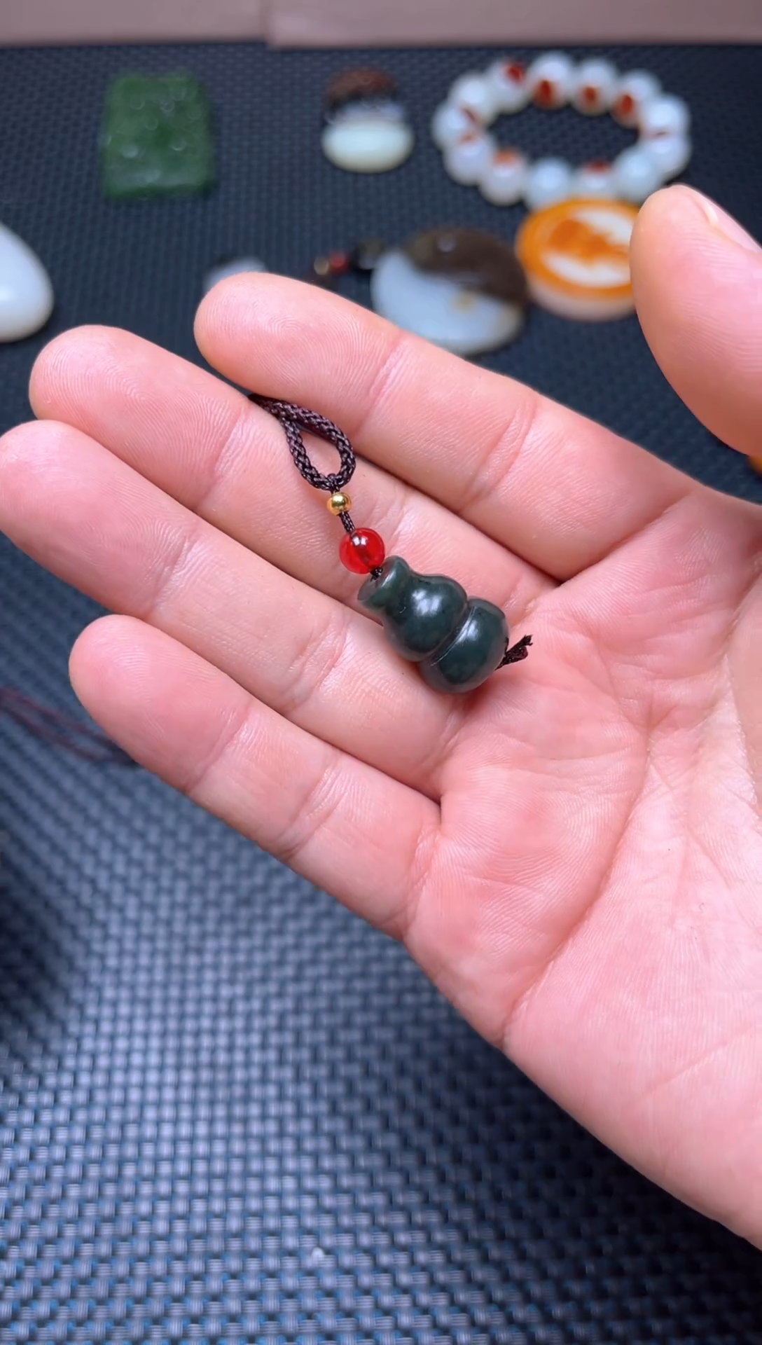 和田玉未镶嵌挂件玺玉东方珠宝