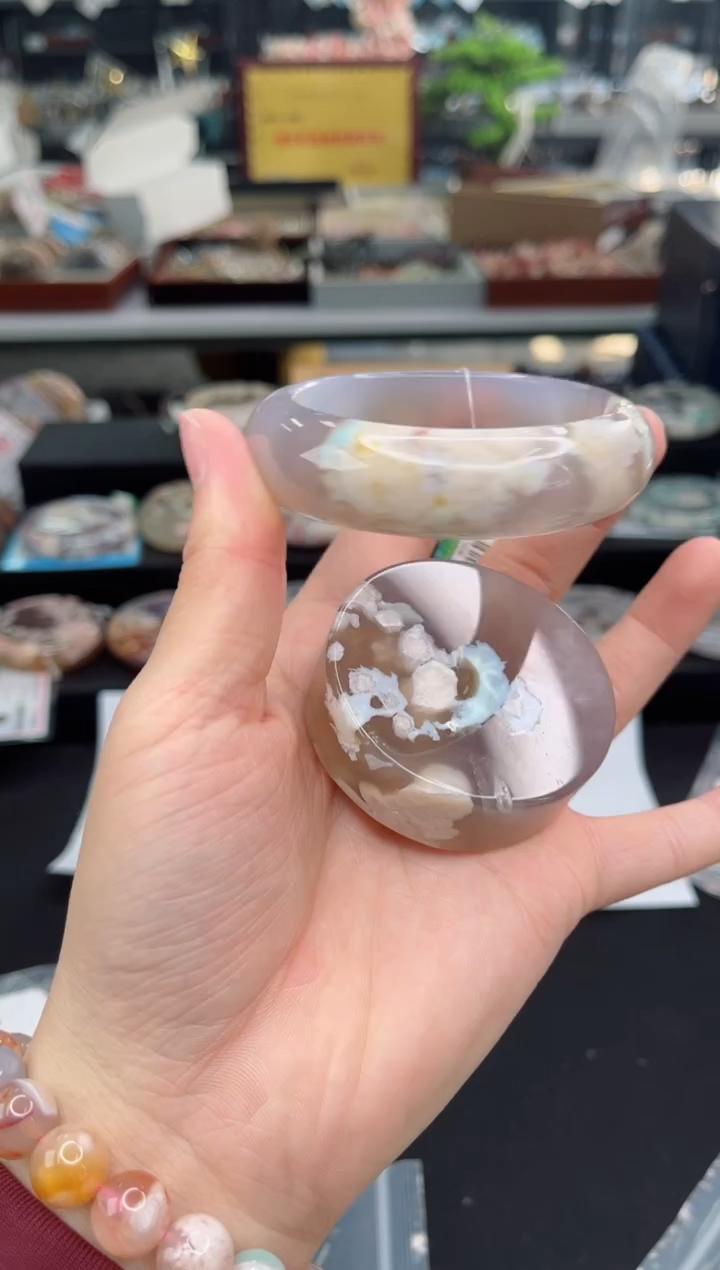 【闪购商品】石英质玉手镯未镶嵌57圈口（赠品镯心）615