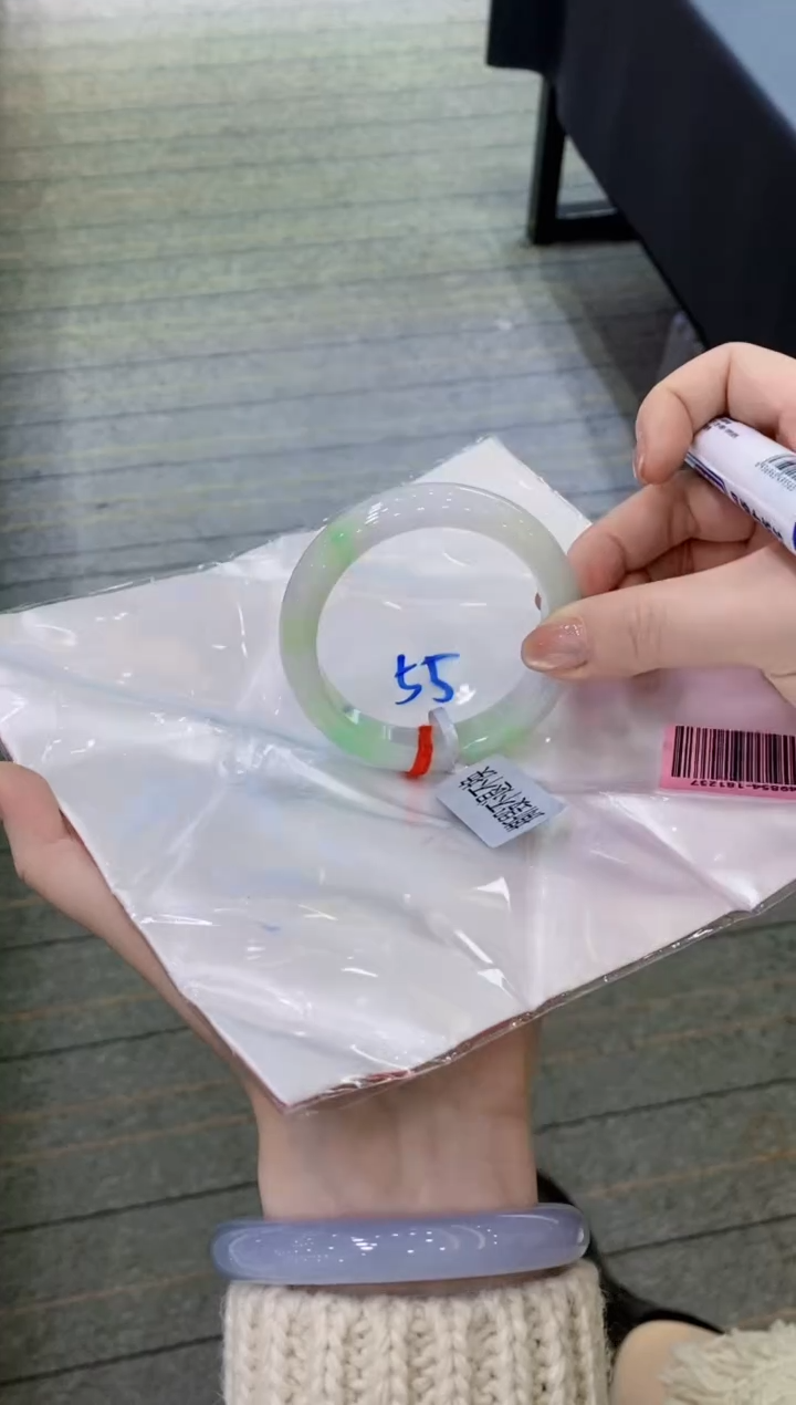 【闪购商品】翡翠手镯未镶嵌11111111111
