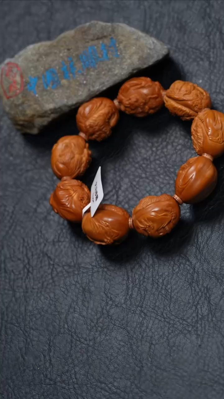 【闪购商品】橄榄核吊坠橄榄核