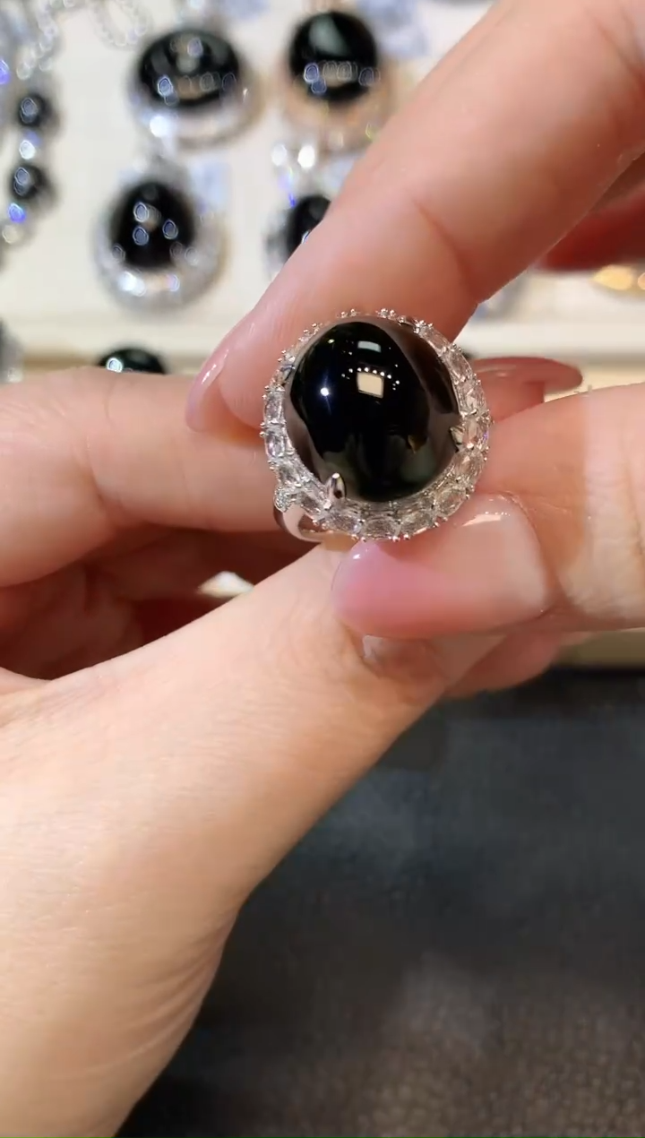 【闪购商品】翡翠戒指18K金镶嵌D29 翡翠
