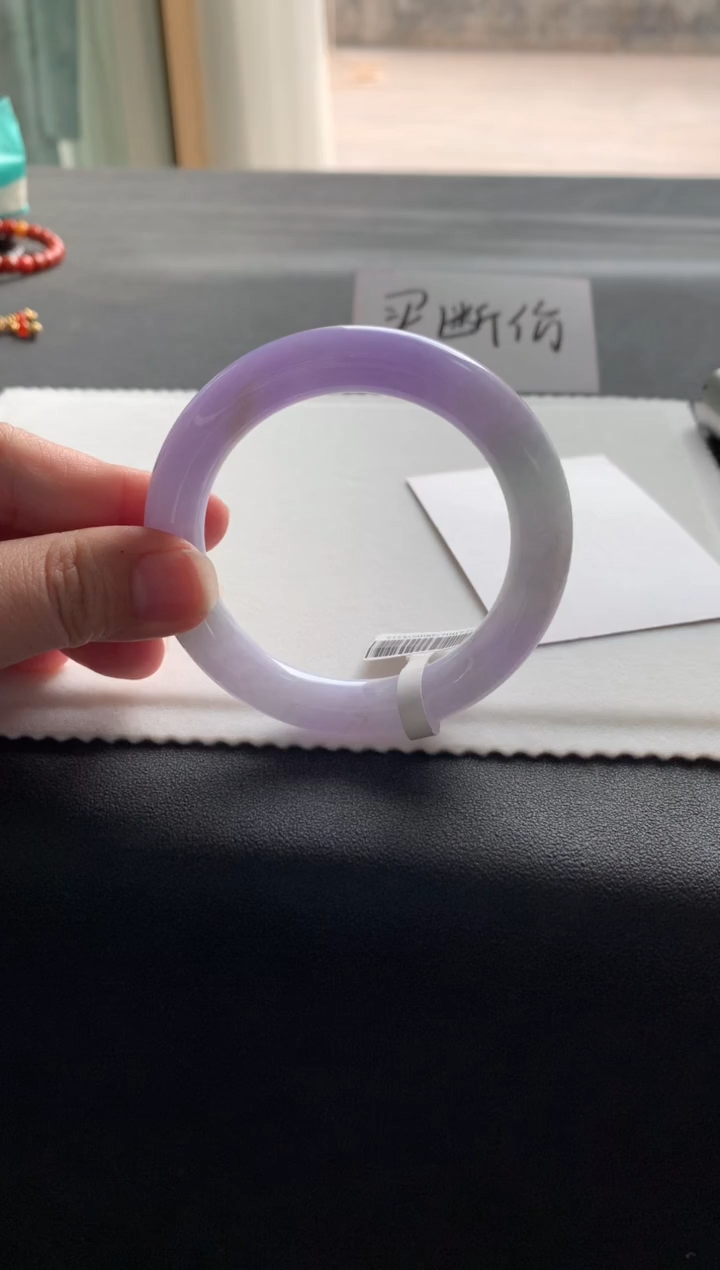 【闪购商品】翡翠手镯未镶嵌56.8圆条Y1335买断