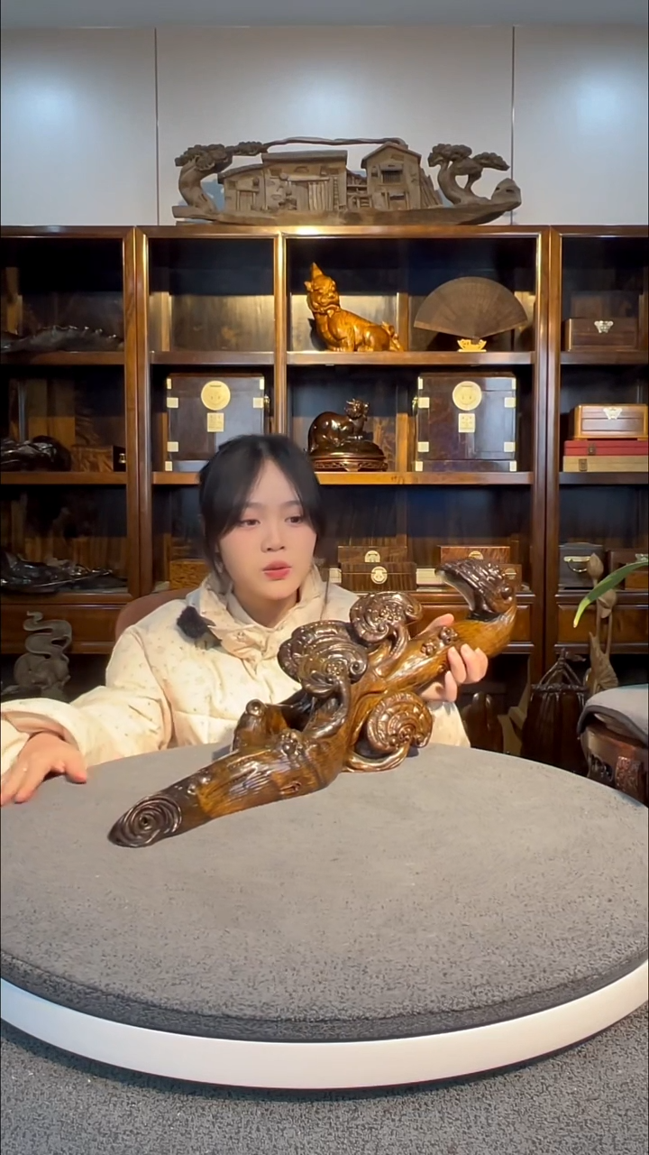 【闪购商品】金丝楠木雕长寿灵