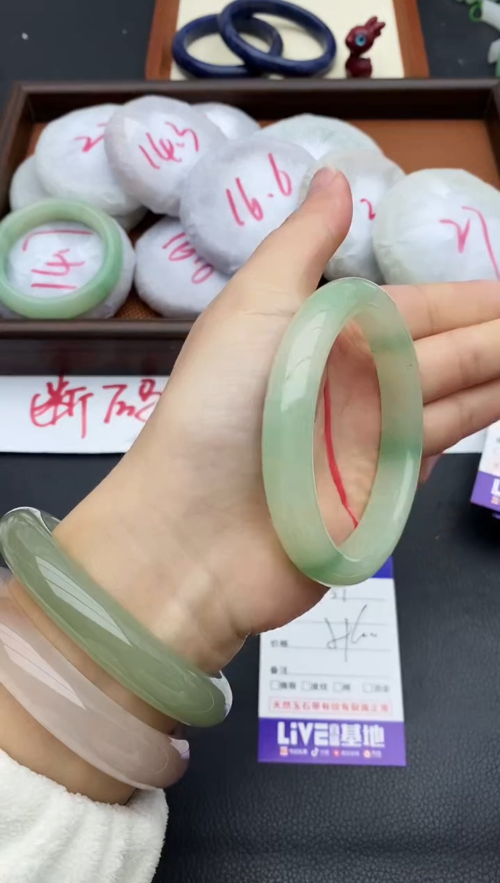 未镶嵌手镯石英质玉57+59/60