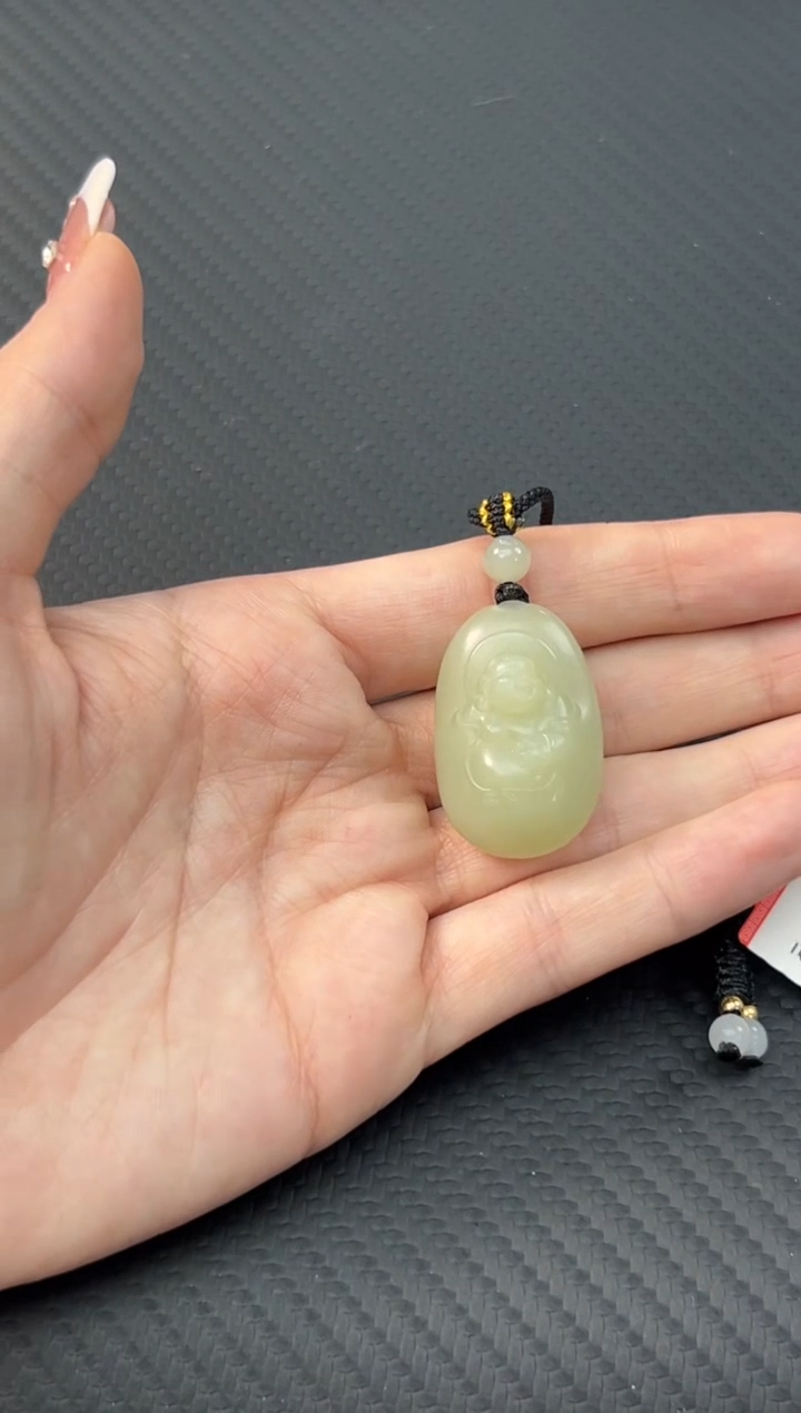 【闪购商品】和田玉吊坠(赠链)未镶嵌且末微色差迪克兰吊坠