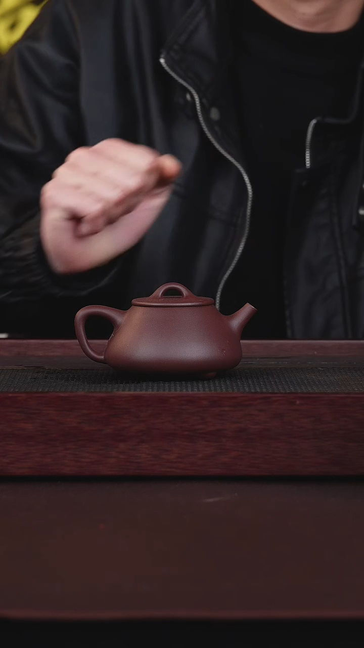 【闪购商品】紫砂茶壶半手工·平盖石瓢·230cc