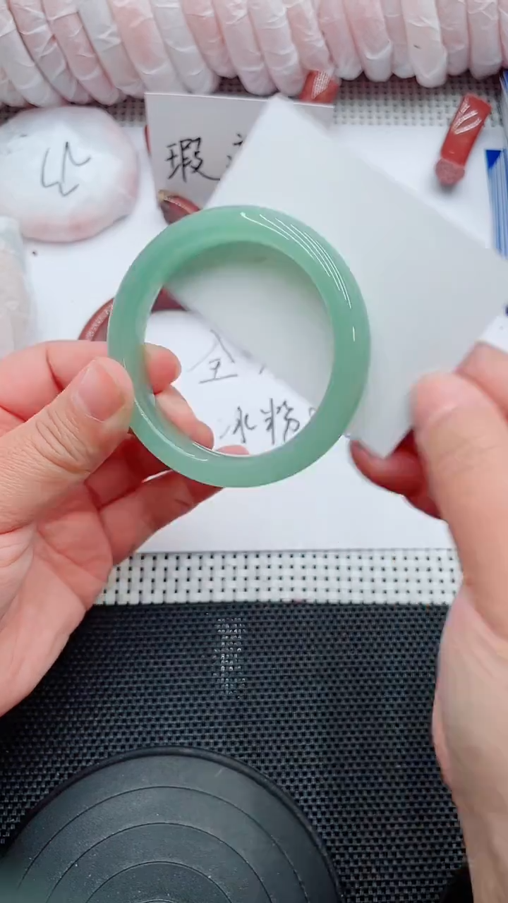 未镶嵌手镯石英质玉136-52-53