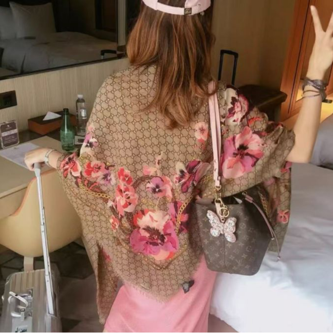99新 GUCCI/古驰 海囤J/古驰/丝巾/css26587