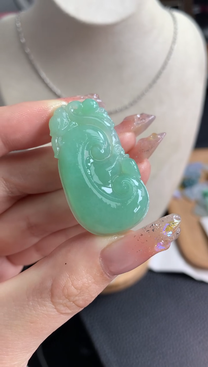 【闪购商品】定制翡翠未镶嵌如意