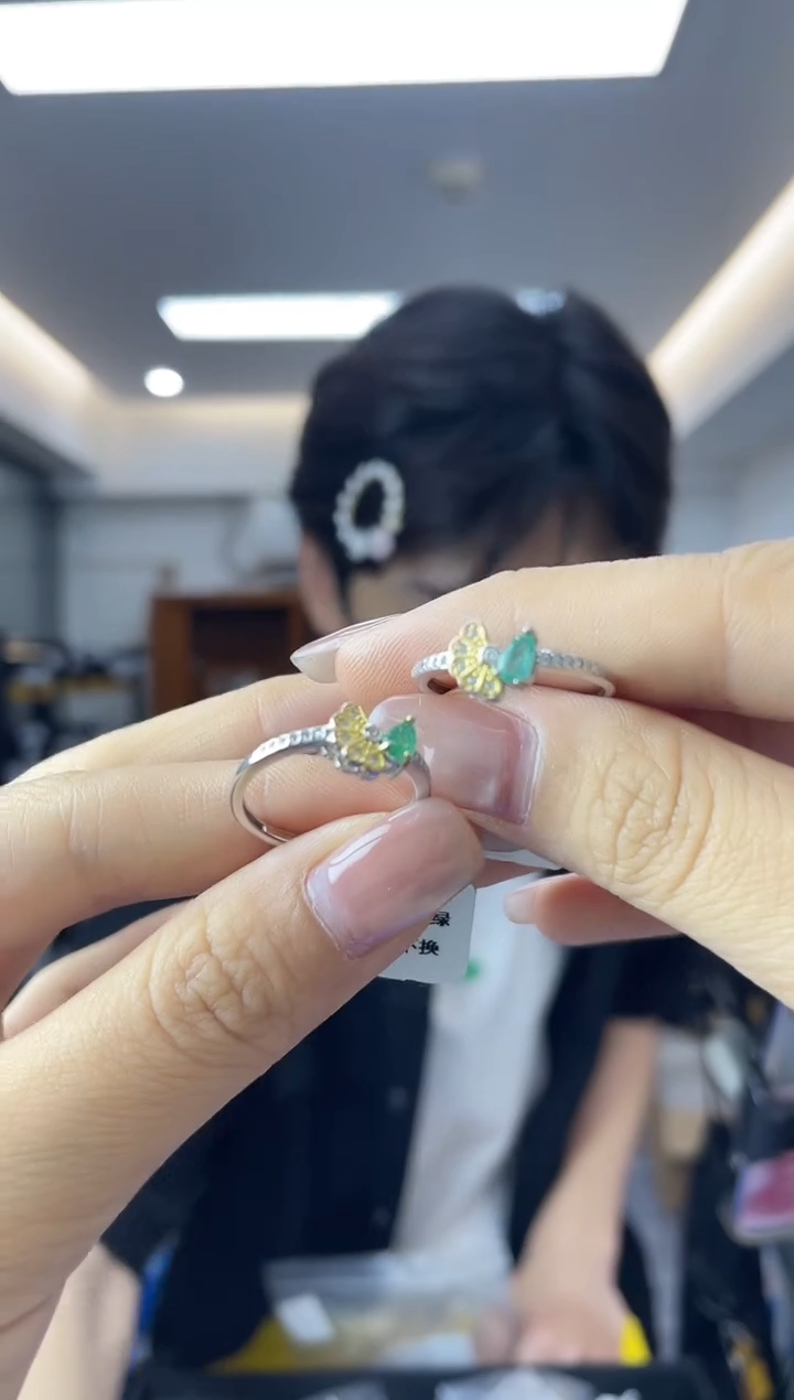 ·银S925镶嵌祖母绿多样性一件发货