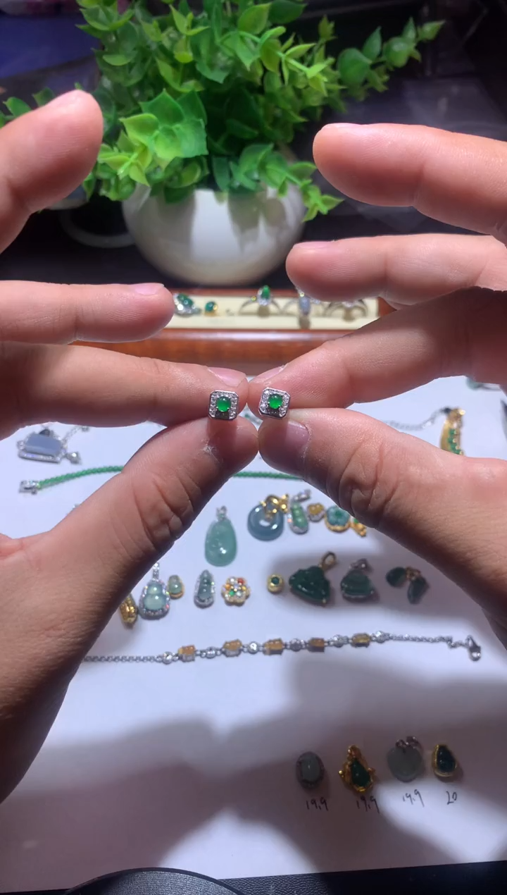 吊坠(不含链)未镶嵌翡翠倪1