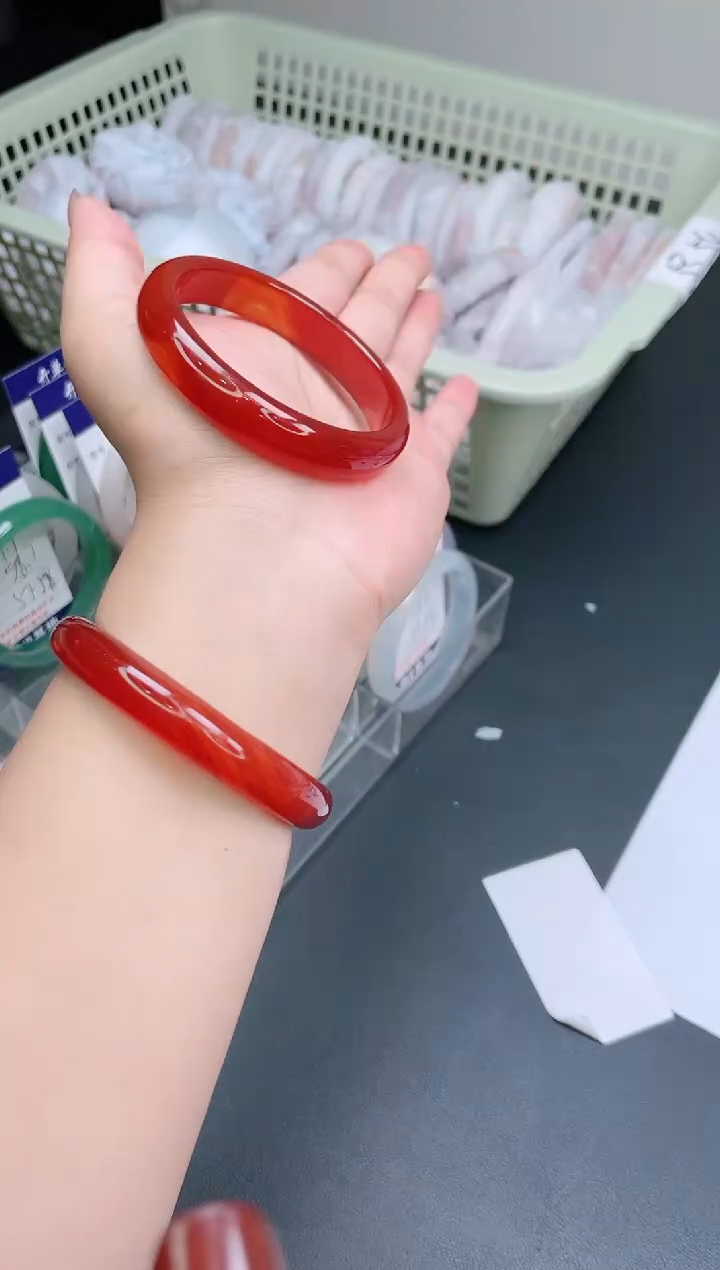 【闪购商品】石英质玉手镯未镶嵌295-55.2