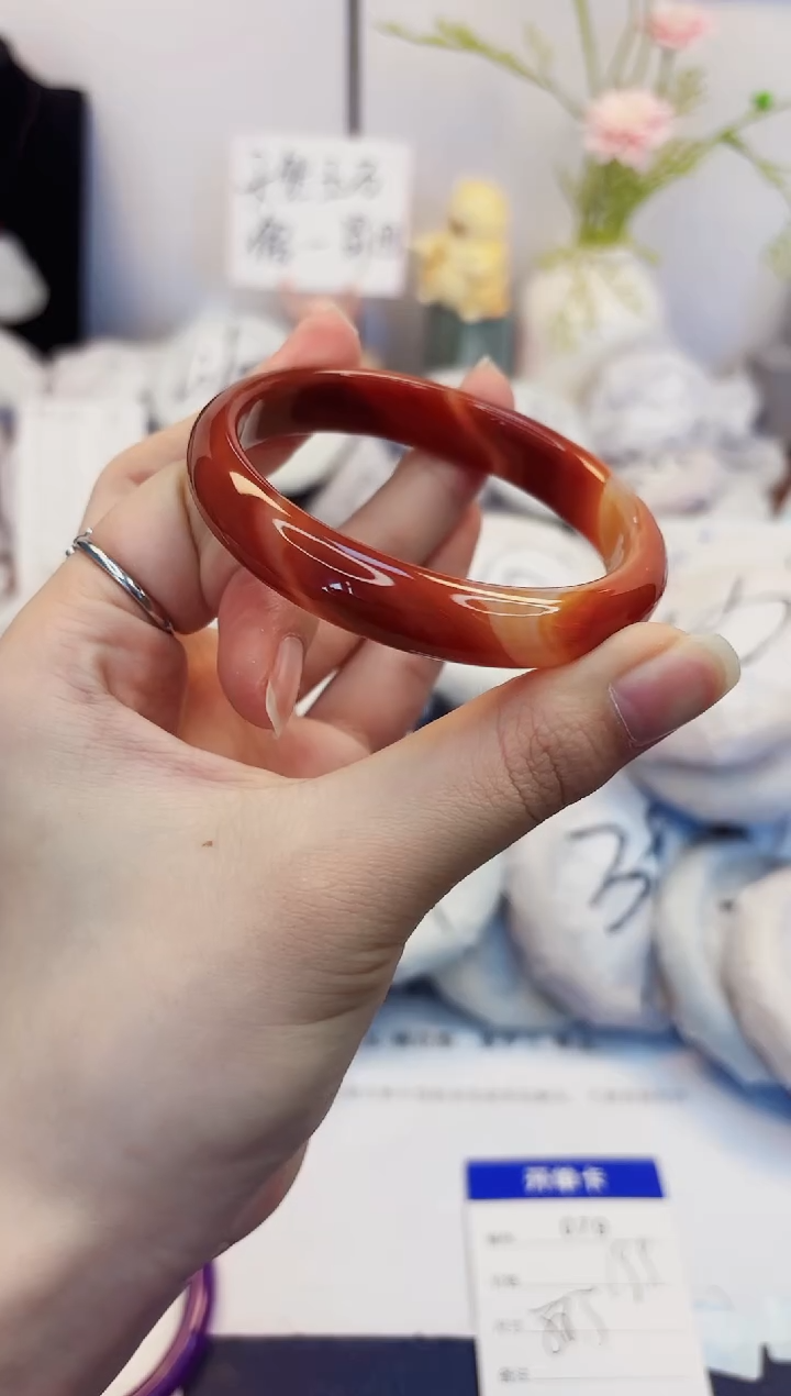 【闪购商品】石英质玉手镯未镶嵌79-玛瑙-圈口58