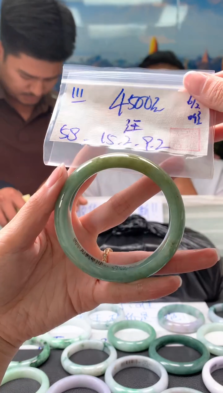 【闪购商品】翡翠手镯未镶嵌翡翠手镯 下单联系小耳机#111