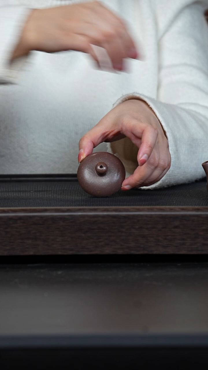 【闪购商品】紫砂茶壶手磨天青刻绘盒子