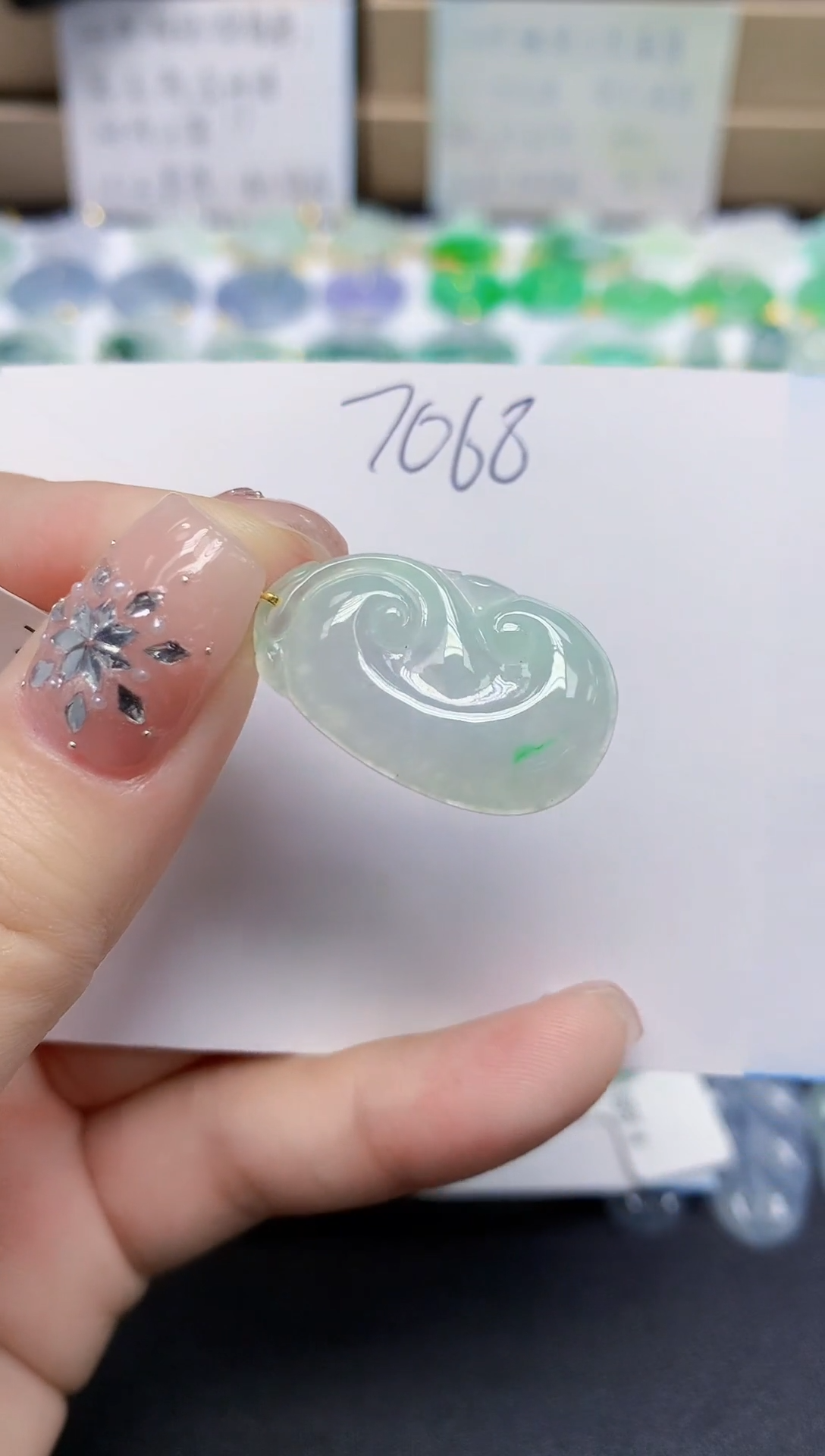 颈饰18K金镶嵌翡翠天然缅甸翡翠A货翡翠百元以上9元证书费自理