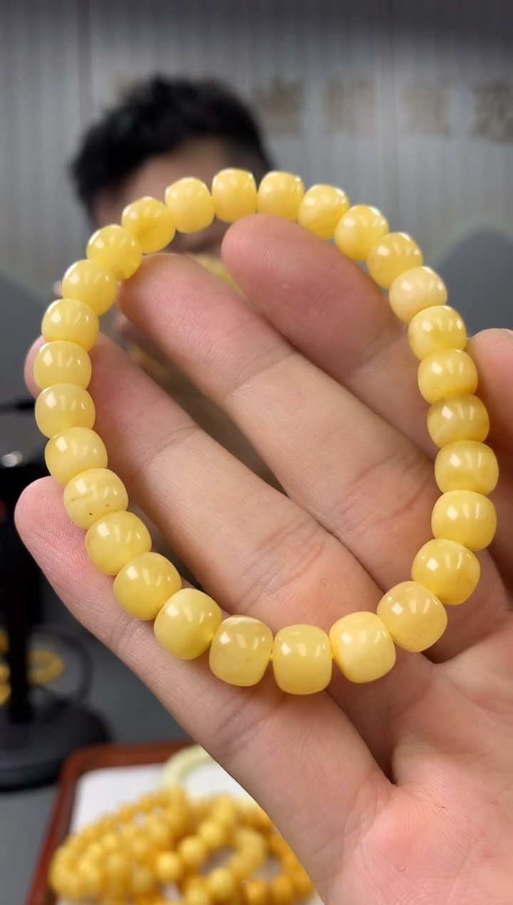 【闪购商品】蜜蜡裸石未镶嵌手串