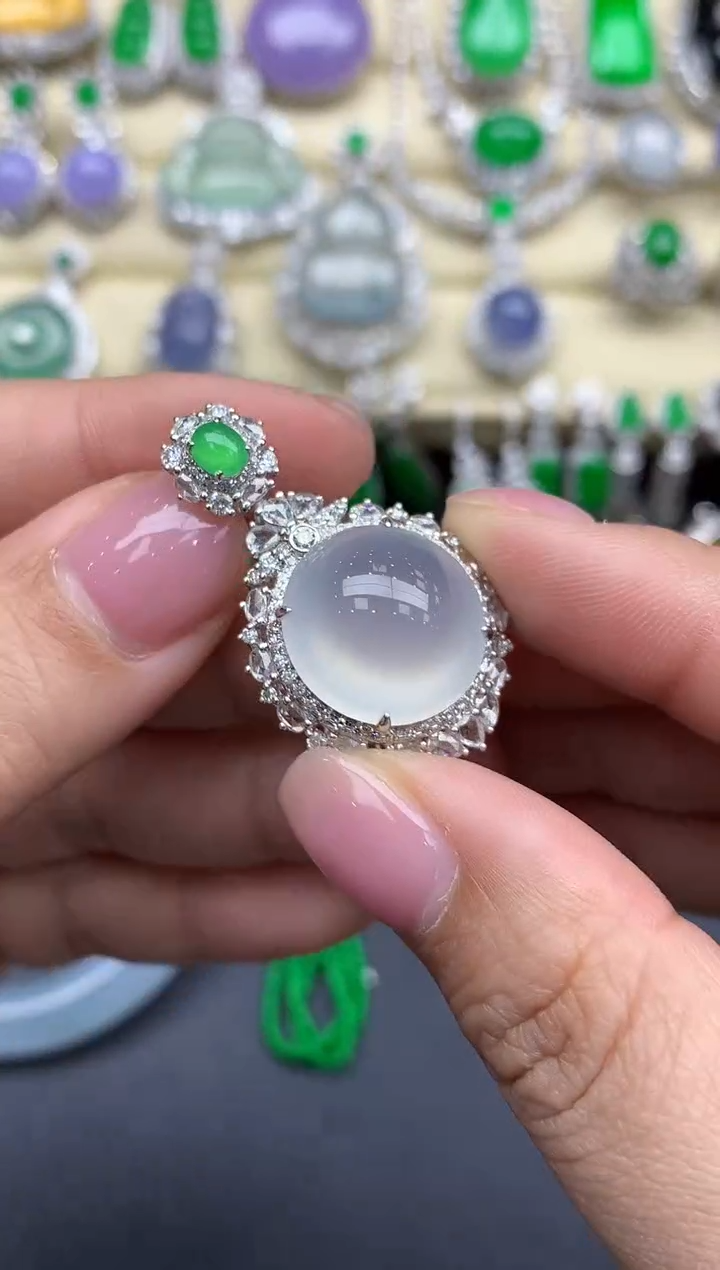 【闪购商品】翡翠颈饰18K金镶嵌638-中国好珍宝