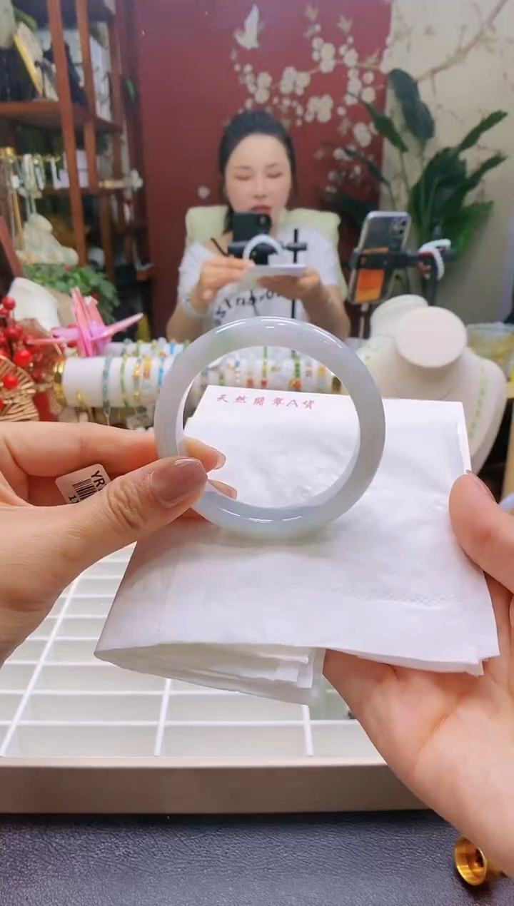 翡翠手镯未镶嵌32号56.3/11.9*8.1