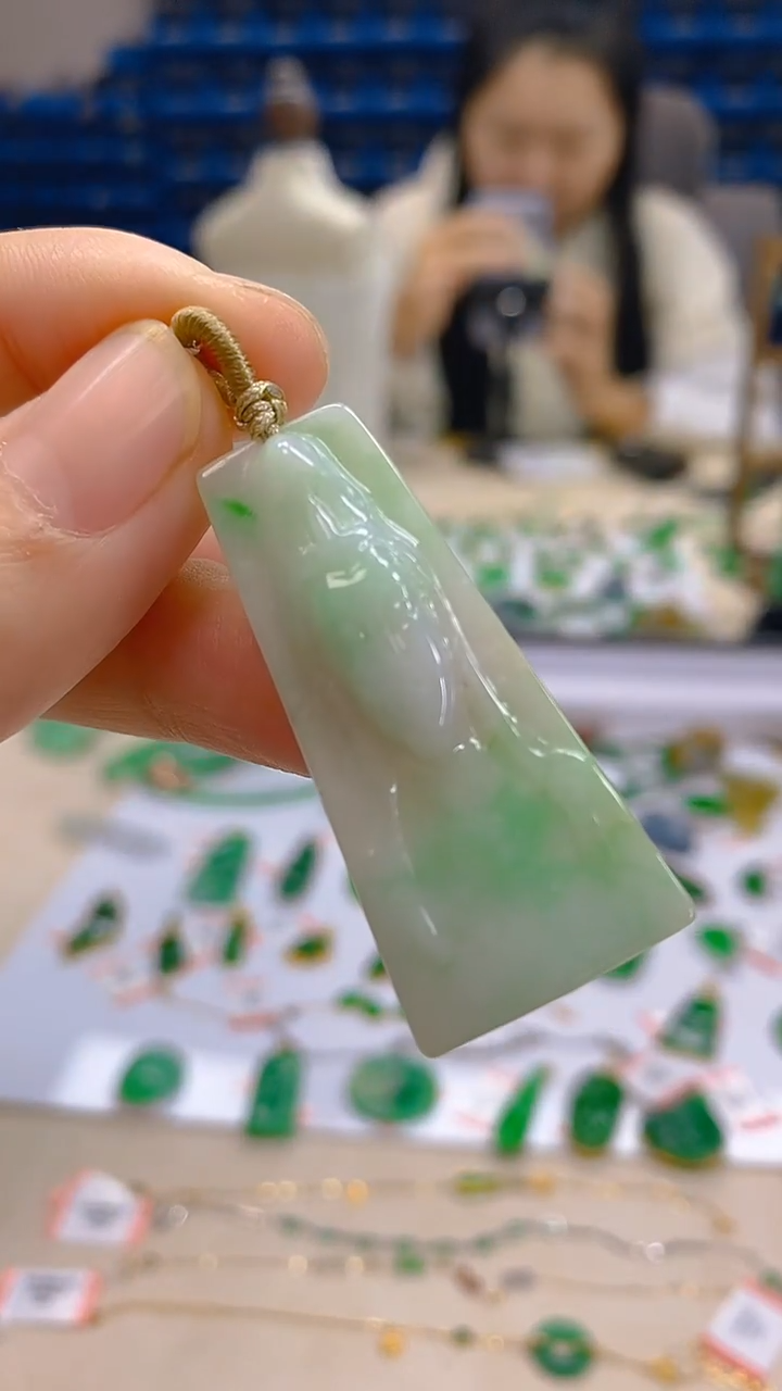 颈饰未镶嵌翡翠新号开播 全场乱卖