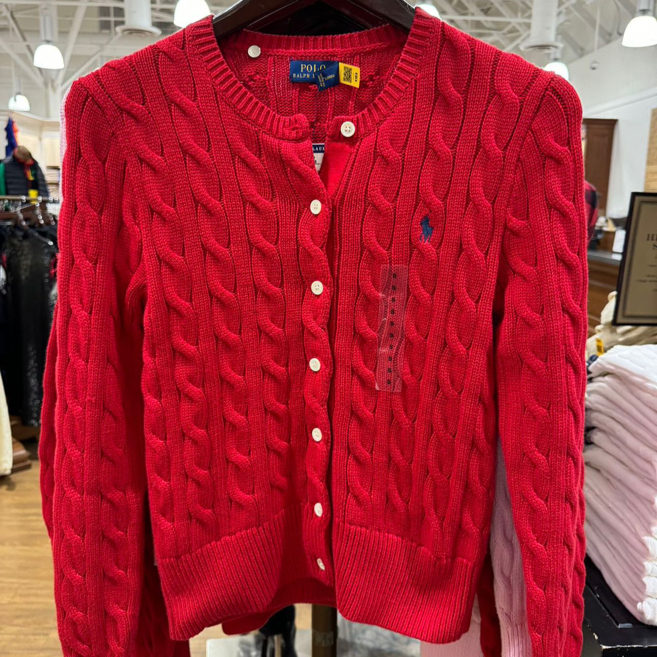 红色拉夫劳伦女士扣扣子毛衣