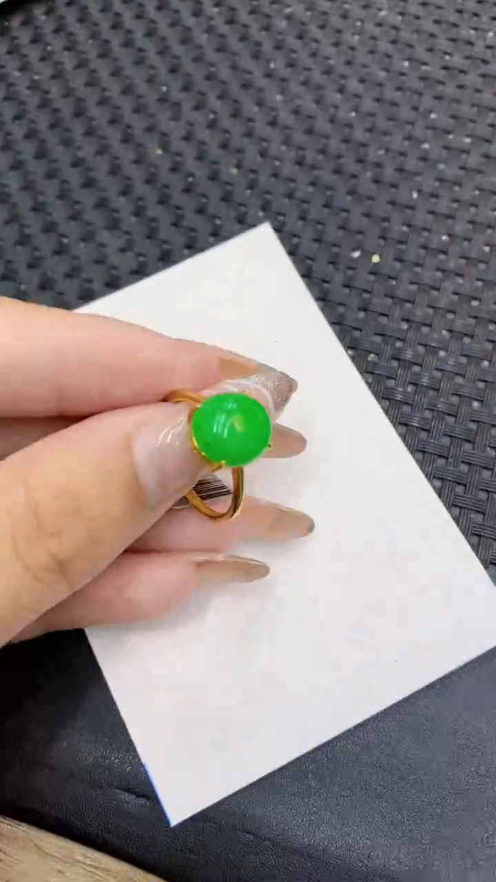 颈饰未镶嵌翡翠1