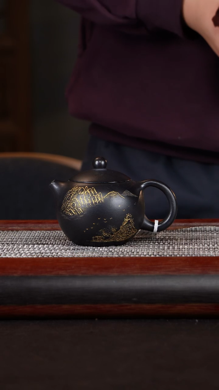【闪购商品】紫砂茶壶西施墨绿泥描金
