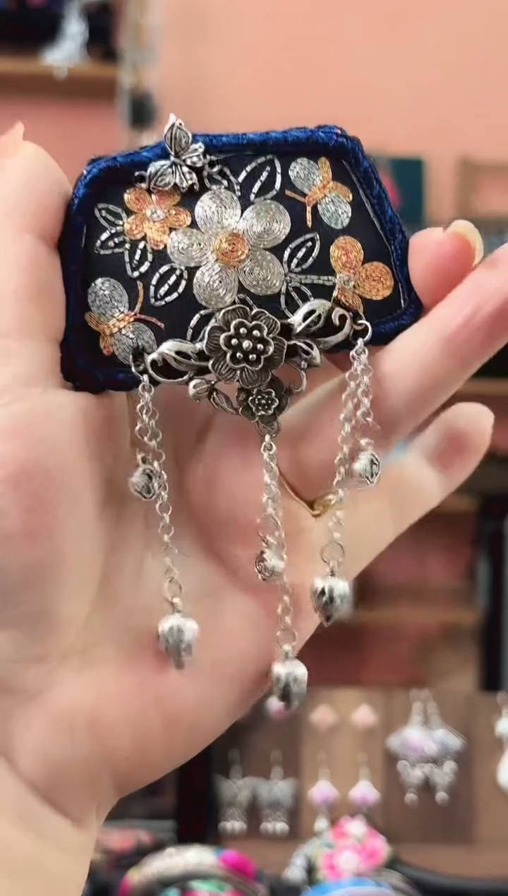 织绣艺枝独绣手工饰品118